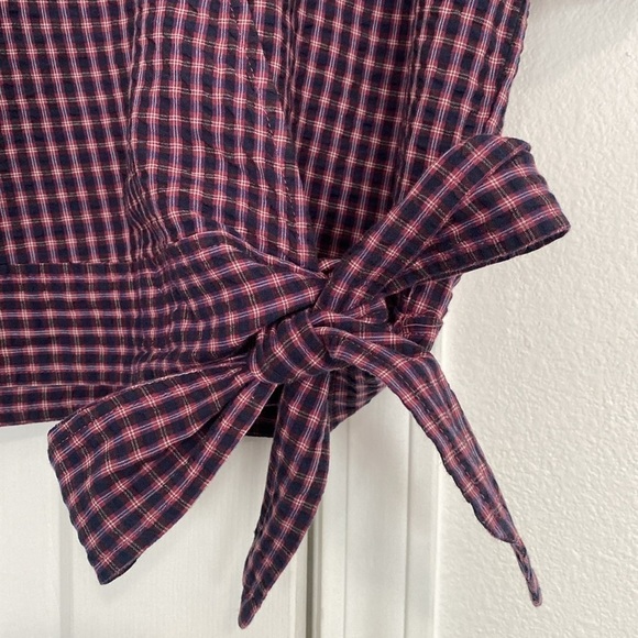 Madewell flutter sleeve, side tie, wrap blouse in plaid. - Picture 4 of 16